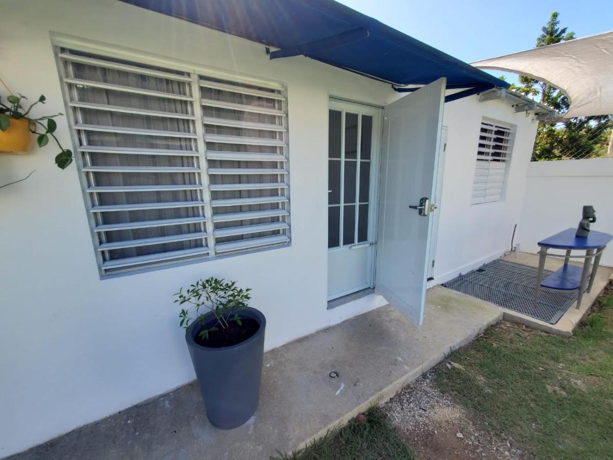 Aguadilla Breeze Apt In Gated Complex 8 Minute Walk To Crashboat Beach Exterior foto